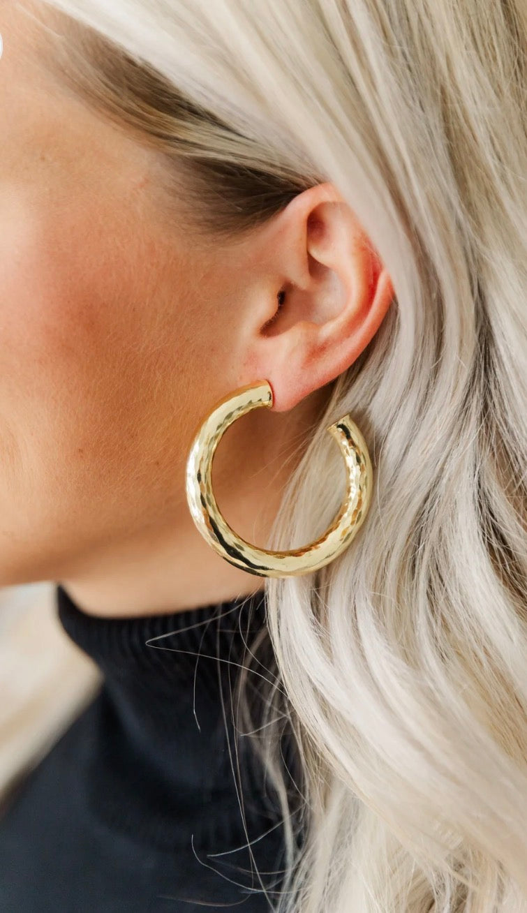 Raya Hoops