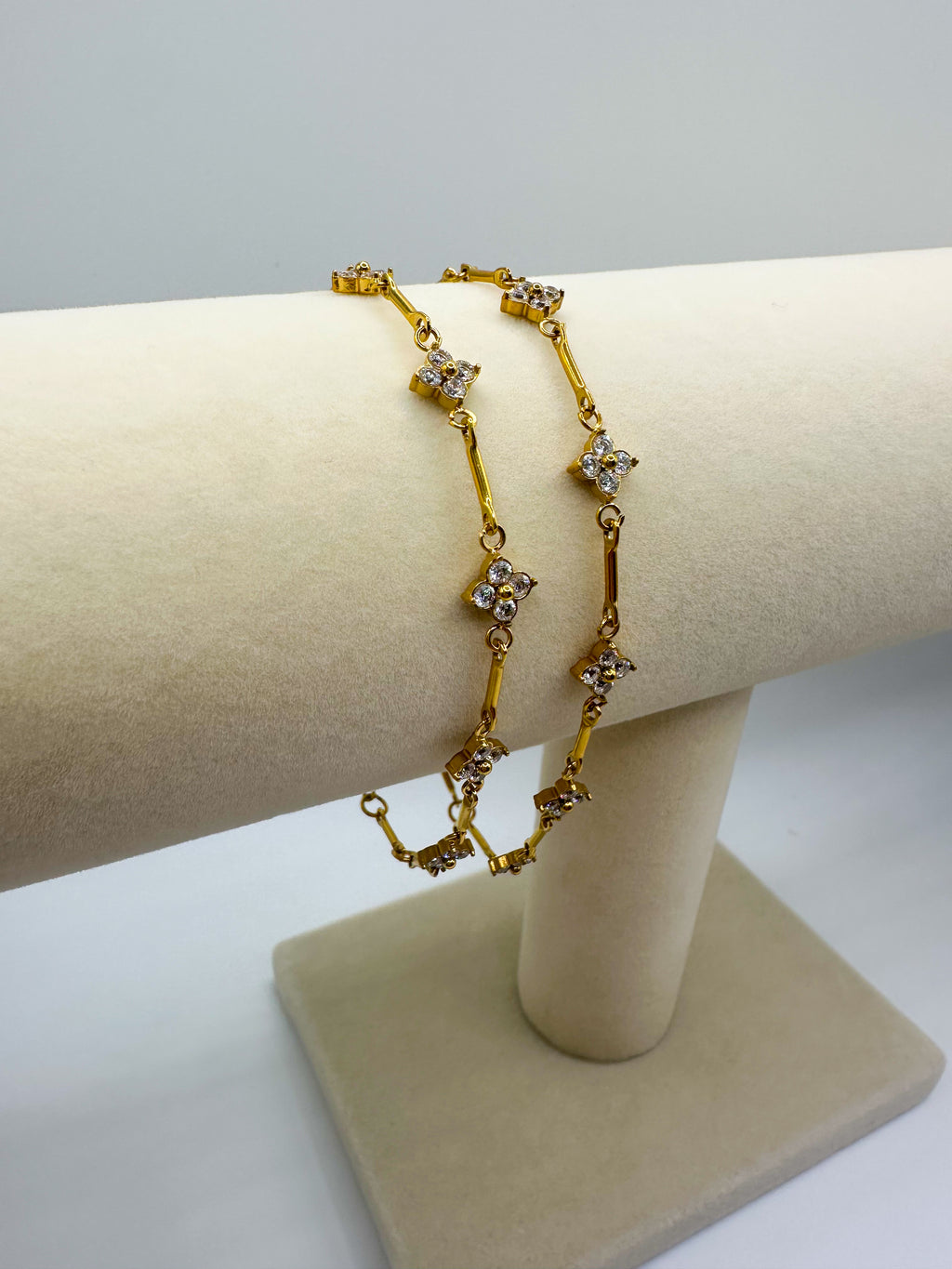 Pave' Clover Bracelet