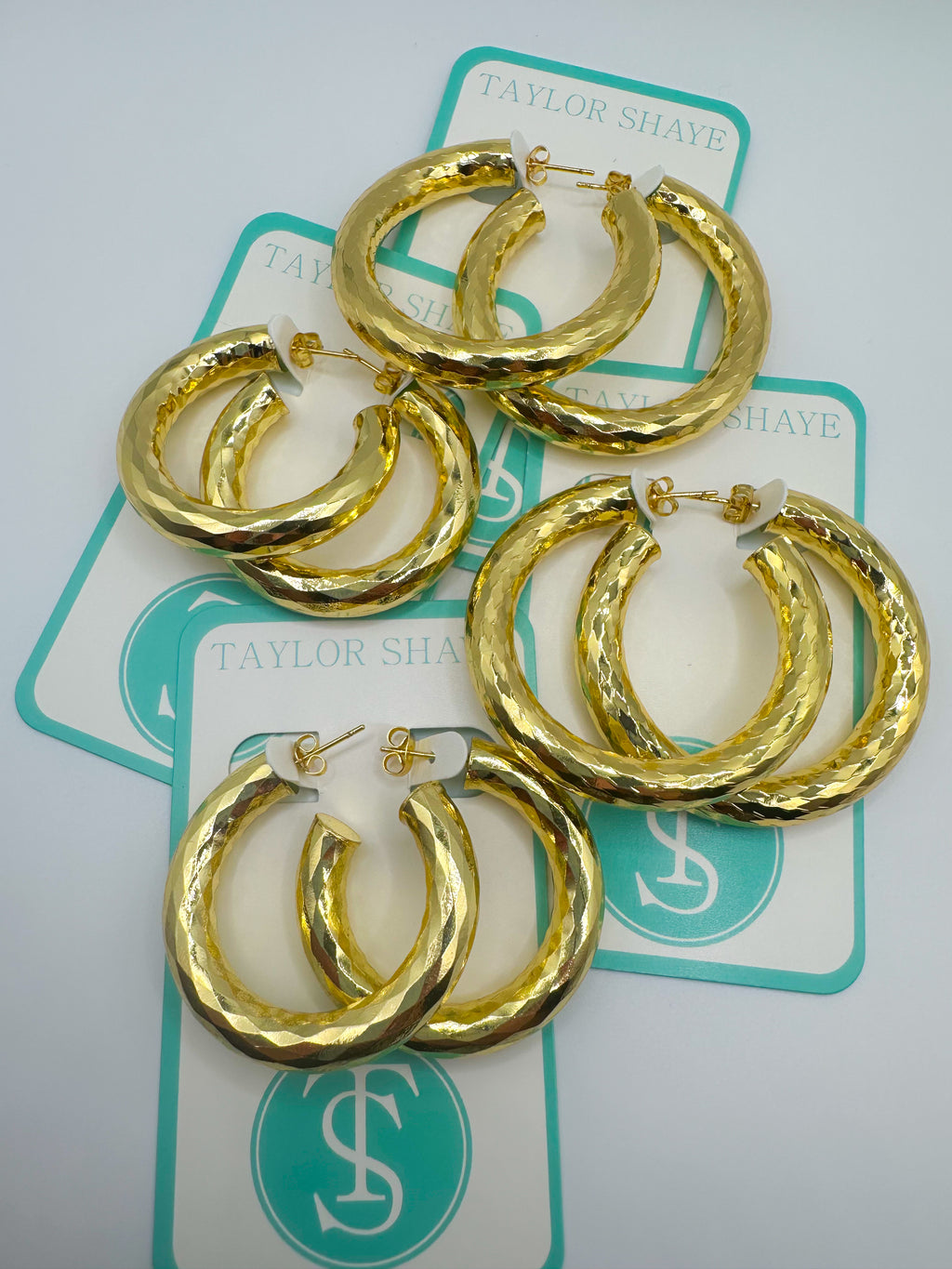Raya Hoops