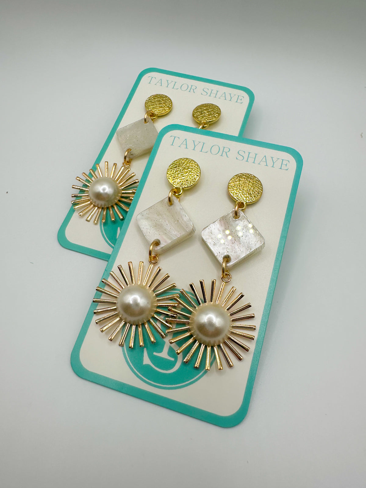 Acrylic Diamond Starburst Drop Earring